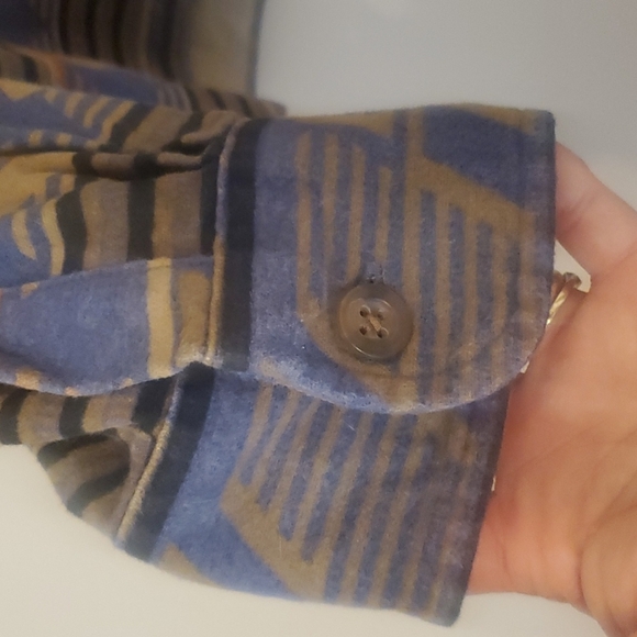 Cabelas Western Aztec Multicolored Button Down Shacket 2XL - Picture 5 of 11